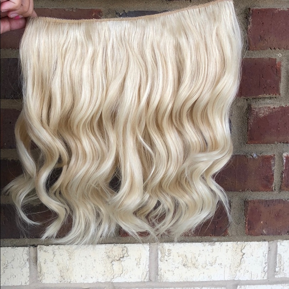 NWT Halocouture layered hair extensions.